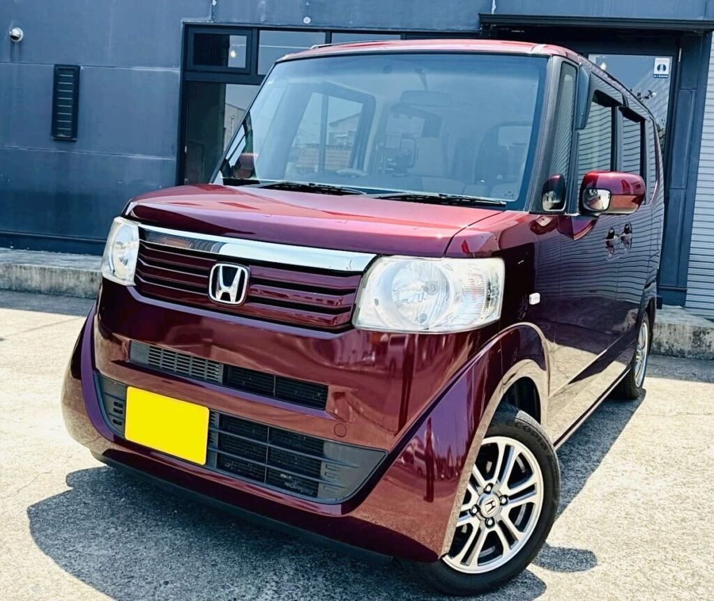 カルノリレンタカー茨城空港店のレンタカー、CクラスのホンダN-BOX